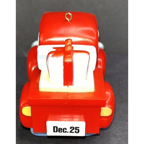 Santa In Truck Presents Christmas Tree Ornament AGC Vtg Hong Kong Plastic - Picture 4 of 5